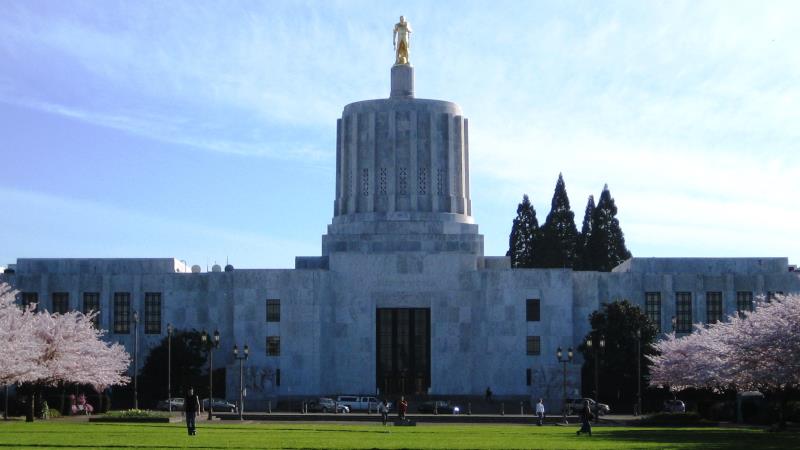 Party Bus Salem Oregon State Capitol