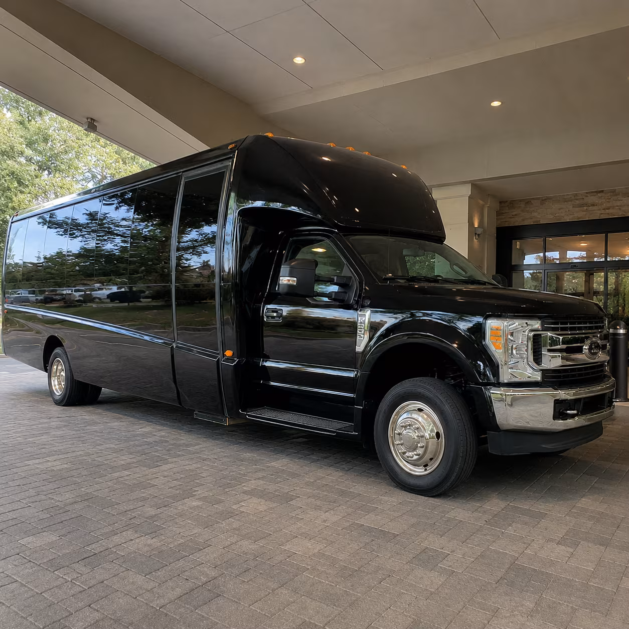Salem Airport Shuttle & Transportation party bus exterior