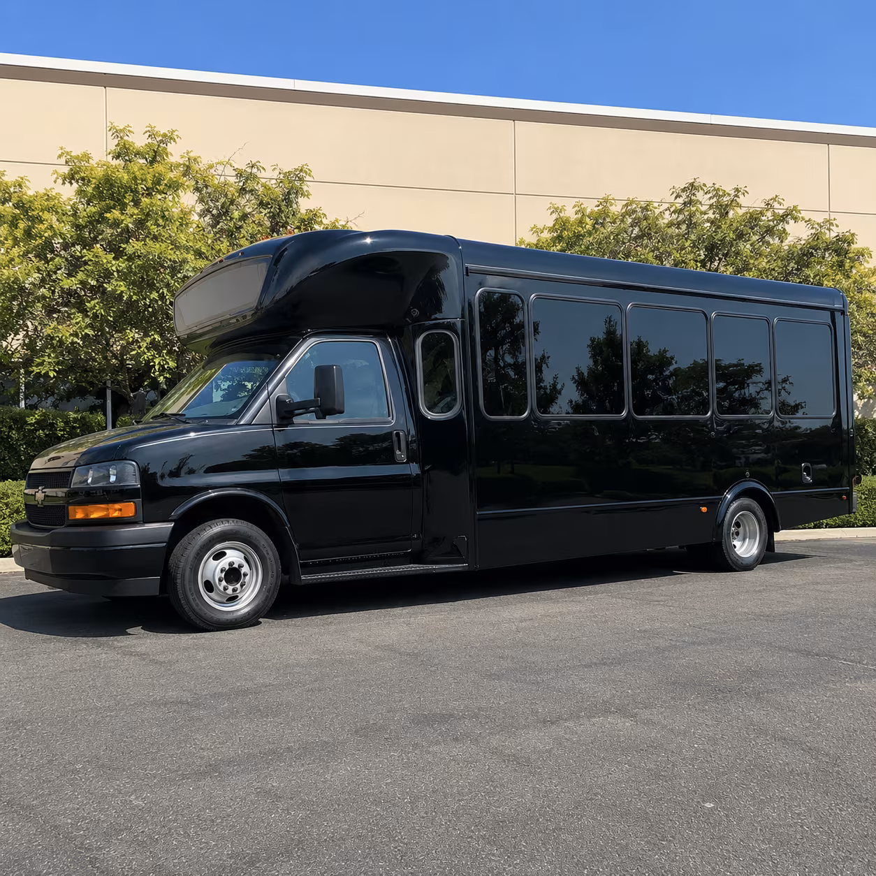 Salem Birthday, Sweet 16, & Quinceañera Transportation party bus exterior
