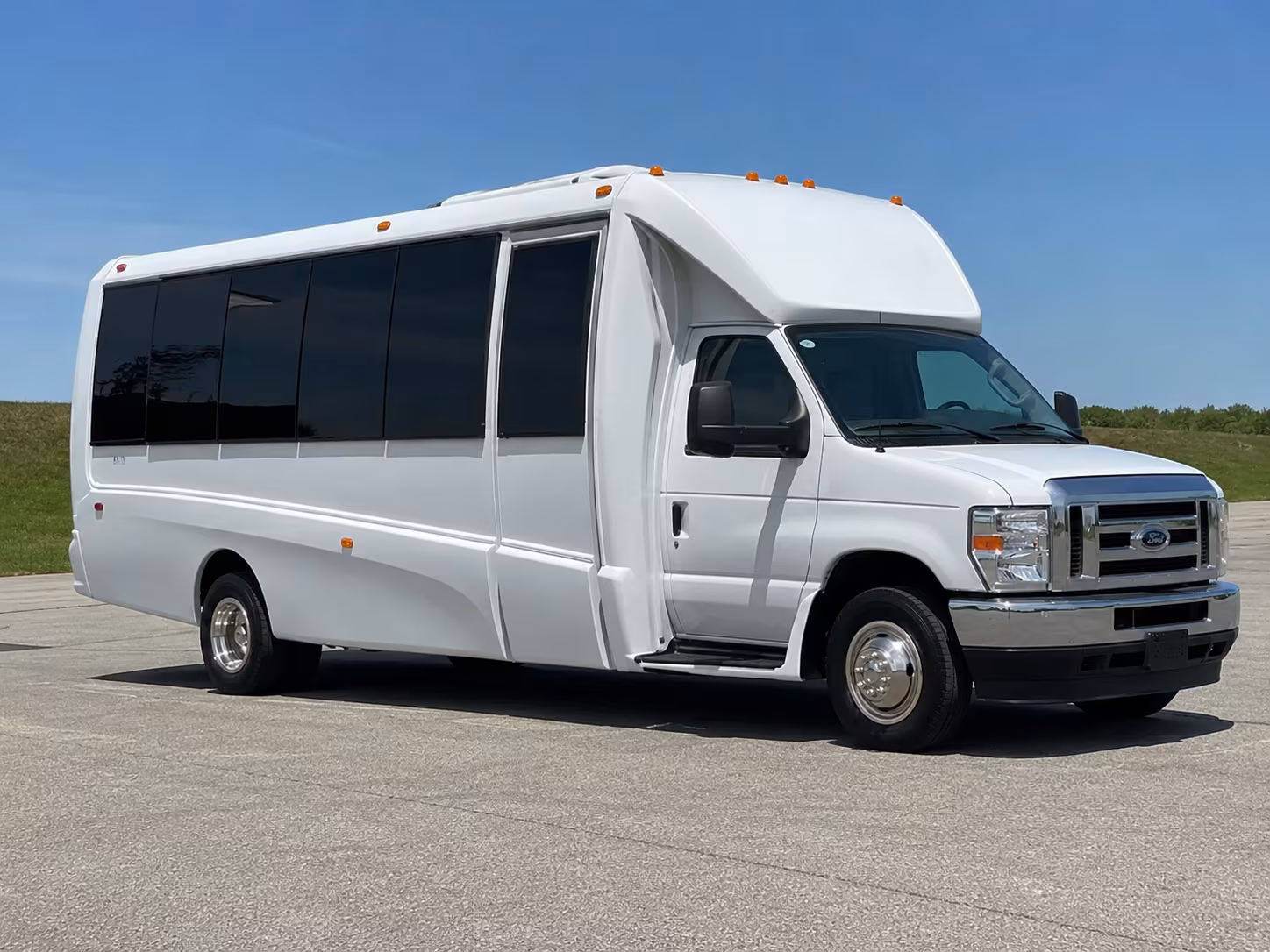 Salem Prom & Homecoming Transportation party bus exterior