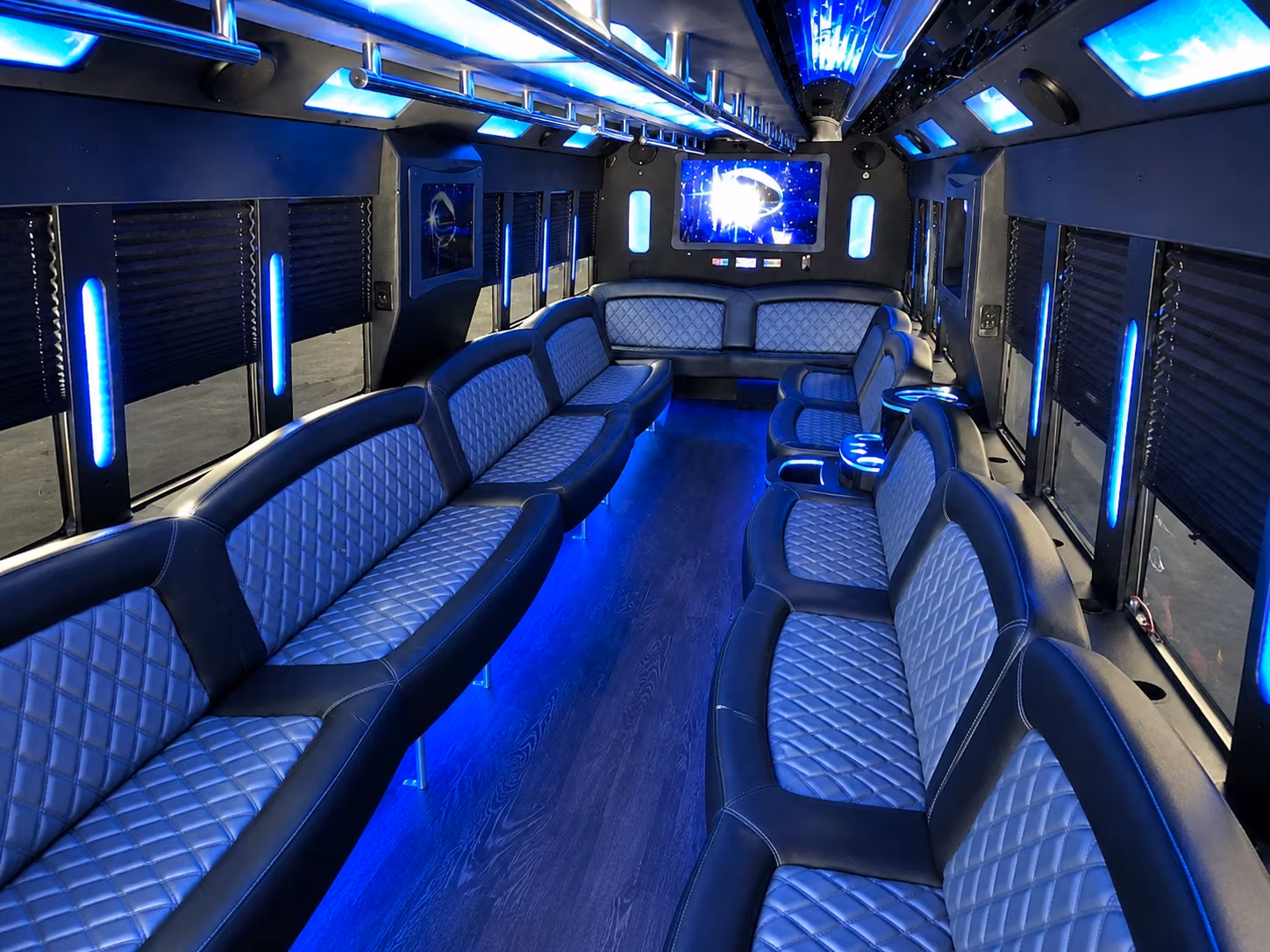 Salem Winery Tour & Pub Crawl Transportation party bus exterior