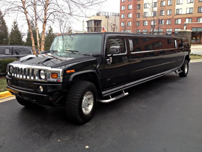 Salem 15 Passenger Limo